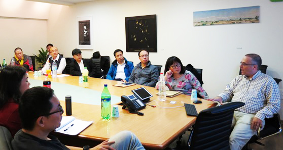 A delegation of senior entrepreneurs and investors from China visit HIT