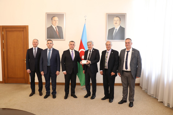 Members of the HIT delegation together with representatives of the Ministry of Health of Azerbaijan. Photo: PR
